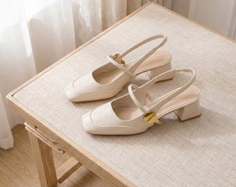 Beige Mary Jane Slingback Heels, Karree Blockabsatz Sandalen, Minimalistische Büroschuhe, Hochzeit Gastschuhe im Vintage Stil