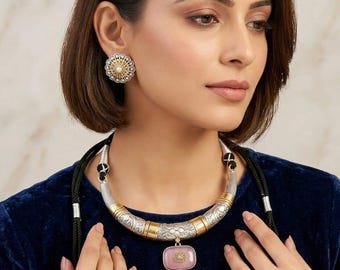 ボヘミアン風ステートメントネックレス、ハンドメイドエスニックジュエリー、コンテンポラリートライバル、女性向けデザイナーファッションジュエリー