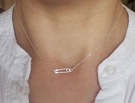 Safety pin necklace discount
