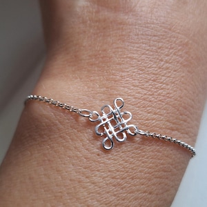 Silver Celtic Knot Bracelet. Delicate Knot Bracelet. Silver Celtic Bracelet. Dainty Bracelet. Layering Bracelet. Christmas Gifts. Gifts