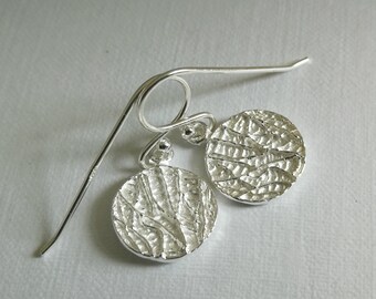 Silver Textured Disc Earrings. Sterling Silver Leaf Earrings. Dangle Earrings. Simple Everyday Jewelry. Disc Earrings. Christmas Gift