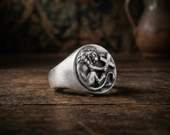 Anillo de cruz de león hecho a mano, anillo de sello cristiano, anillo de fe religiosa, regalo personalizado para hombres y mujeres.