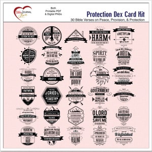 Puede incluir: Un conjunto de 30 tarjetas imprimibles en blanco y negro con vers&iacute;culos b&iacute;blicos sobre la paz, la provisi&oacute;n y la protecci&oacute;n. Cada tarjeta presenta un vers&iacute;culo diferente en un marco decorativo con un dise&ntilde;o &uacute;nico.