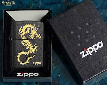Accendino Zippo Gold Dragon, nero opaco, con incisione di un drago mitologico, antivento, da collezione, regalo unico, arte simbolica.