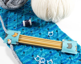 Scattered Cats on Blue DPN Holder | Sock Knitting DPN Holder | Double Pointed Needle Holder