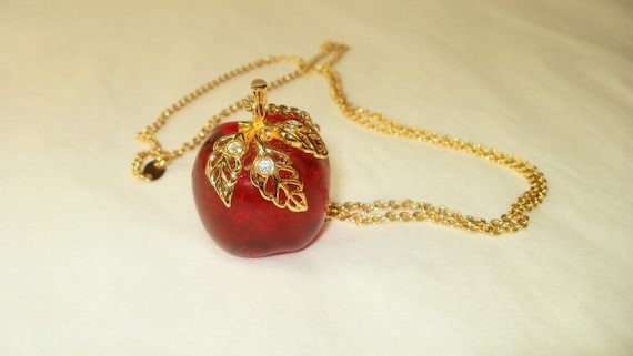 Avon Apple Necklace 2025