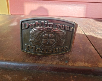 American Eagle Tooled Leather Belt with Dublin Your Pleasure Buckle Size 29-32 Vintage # 8785