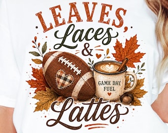 Hojas, encajes y lattes PNG, café de fútbol PNG, diseño de camiseta de fútbol de otoño, sublimación de latte para el día del partido, descarga de PNG de deportes de otoño