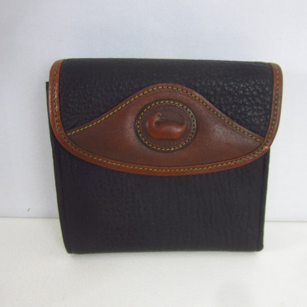 Vintage Dooney & Bourke Black Brown Pebbled Leather Trifold Wallet Kisslock Coin Purse Accessory Preppy Classic