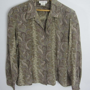 Blusa vintage Evan Picone de seda con mangas largas y estampado de cachemira en azul malva y topo para mujer talla 16 XL