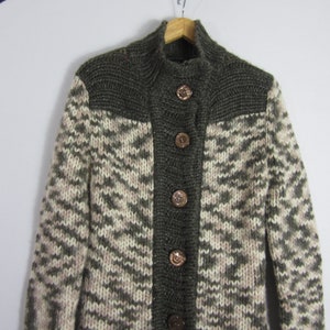 Vintage Ted Baker Womens US 8 UK 3 Gray Beige Blush Chunky Wool Long Sleeve Cardigan Sweatercoat Sweater Coat Small Warm
