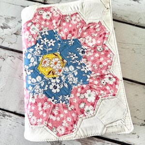 Vintage Quilt Bible Cover, Nine Patch patchwork Style, 1940's Feed Sack