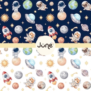 Pode incluir: Um padrão contínuo com ilustrações em aguarela de astronautas, pugs e gatos em trajes espaciais, foguetões, planetas, luas e estrelas. O design é apresentado em fundos azul-marinho escuro e branco com o texto June studio no centro.