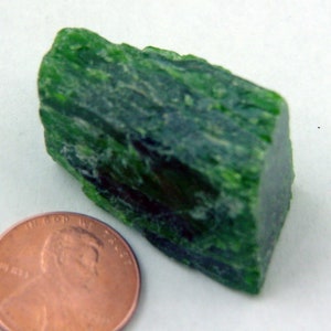 Russian  Natural Rough georgeous Green Chrome diopside 0276R
