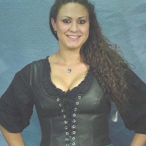 Black Leather fitted lace up bodice  sca faire cosplay costume 1672B
