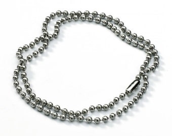 Ciondolo in acciaio inossidabile Mjollnir con teschio martello di Thors con collana a catena in acciaio inossidabile da 24 pollici e 4 mm 5150E - Italia Ciondolo in acciaio inossidabile Mjollnir con teschio martello di Thors con collana a catena in acciaio inossidabile da 24 pollici e 4 mm 5150E - Italia