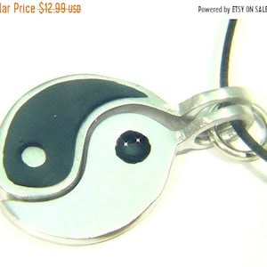 Yin and Yang 2 piece pewter BFF friendship pendant necklace 1860B