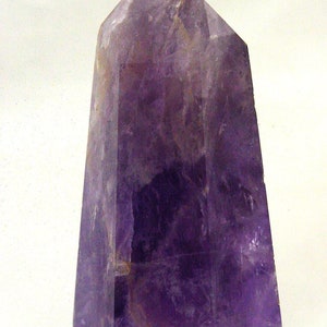 天然ブラジル産アメジスト ヒーリングクリスタル 宝石 オベリスクポイント 9097P