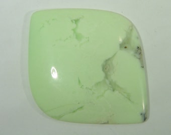 Real All Natural Australian Lemon Chrysophrase ( Magnesite ) Finished Cabochon 3000D