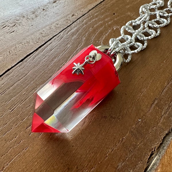 Resin Crystal Point Red Saint Valentine Heart Rivet Star Necklace on Chunky Chain