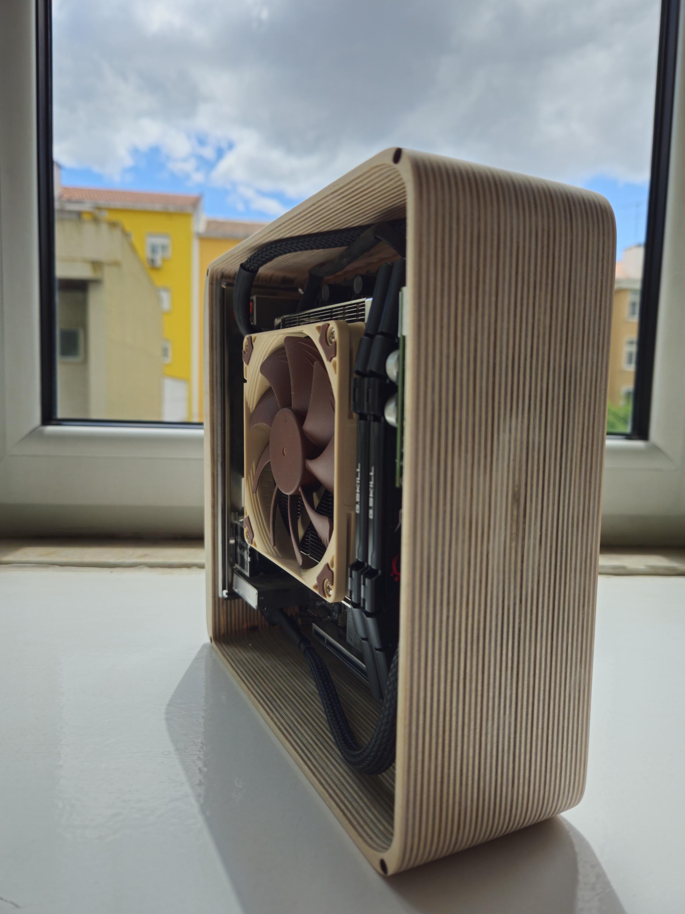 Wooden PC Case ITX (ATX) – Handmade Custom Computer Case in Birch ...