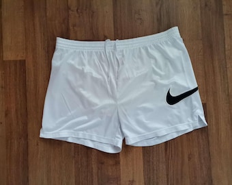 Spodenki Nike Big Swoosh z lat 90. w stylu vintage | Rozmiar XL | Biały | Poliester, odzież sportowa w stylu retro streetwear