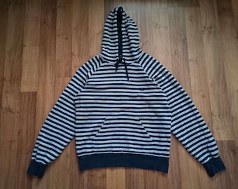Felpa con cappuccio Fred Perry anni '90 con logo a righe / Taglia L / Grigio / Blu navy / Cotone Stile streetwear retrò