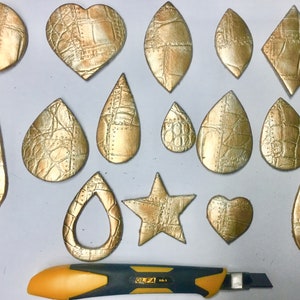 Earring shapes tracing set , 18 pieces tracing set to cut earrings , 18 cut out shapes , shape pattern , image 1