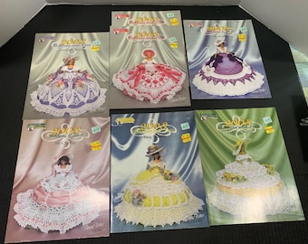 Lot of 25 Annie Potter Presents Crochet Booklets