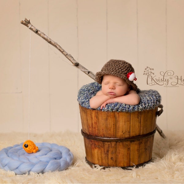 Newborn fishing hat set, baby bucket hat and fish newborn photo prop set. Baby fishing hat newborn photography props. Baby fisherman hat.