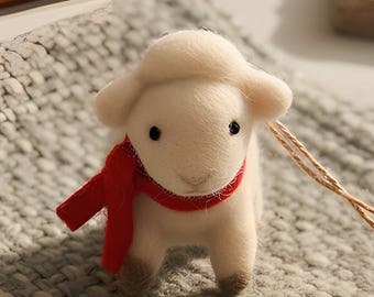 Lamm Ornament aus Wollfilz | Süßer roter Schal Dekor | Baby Geschenk für sie