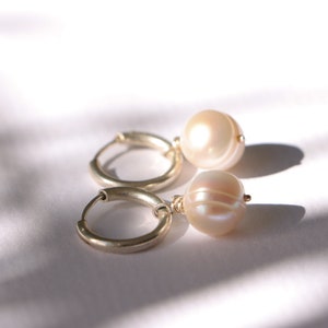 Pearl hoop earrings, pearl earrings, minimalist jewelry, small silver hoops, summer earrings, pearl jewelry, dainty earrings image 2