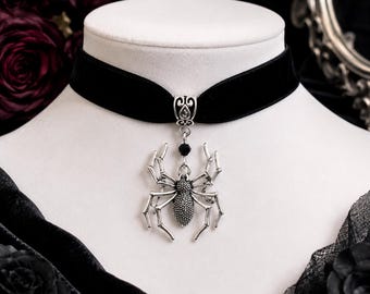 Gothic Spider Choker Necklace, Black Velvet Collar with Silver Spider Pendant, Halloween Witchy Goth Jewelry Gift