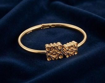 Vintage Gold Bracelet, Loewe Style Cuff Bangle, Retro Luxury Jewelry, Elegant Minimalist Open Bracelet, Statement Gift for Women