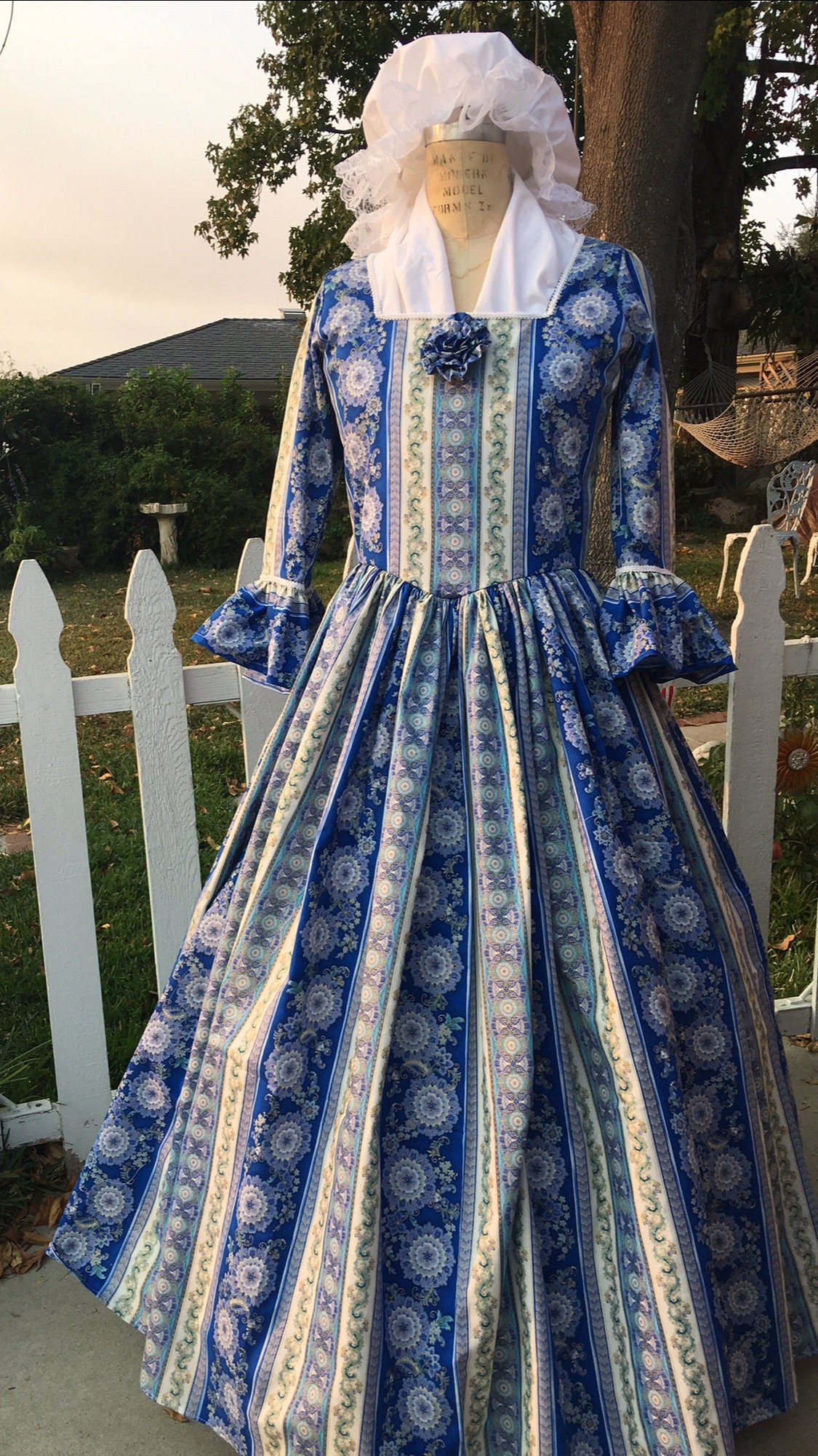Colonial Women Dress Made to Measurement Choice of Fabric 16-2x 