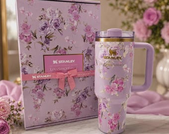 Stanley X Love Shack Fancy Cup Flowstate Quencher Tumbler Rosa Beaux Purple 40 oz