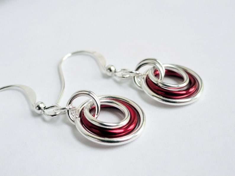 red chainmaille illusion earrings red ring earrings aluminum earrings Chainmaille earrings floating earrings graduating hoops