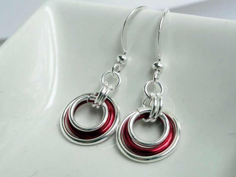 red chainmaille illusion earrings red ring earrings aluminum earrings Chainmaille earrings floating earrings graduating hoops
