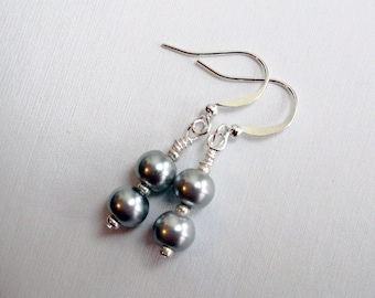 Gray pearl earrings - glass pearl earrings - pearl drop earrings - mink pearl earrings - silver pearl earrings