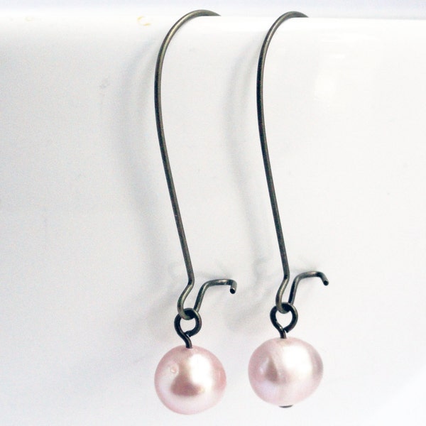 Pink pearl earrings - wedding jewelry - bridesmaid earrings - dusky pink pearls - pink and brass - long pearl earrings - freshwater pearls