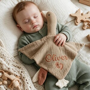 Copertina per neonato personalizzata con ricamo a forma di cigno, copertina in mussola con oca personalizzata, copertina di sicurezza in peluche per neonati, regalo ricordo per baby shower
