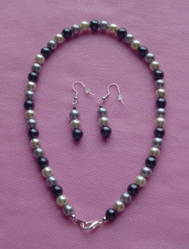 15 pearl necklace with pierced earrings image 1