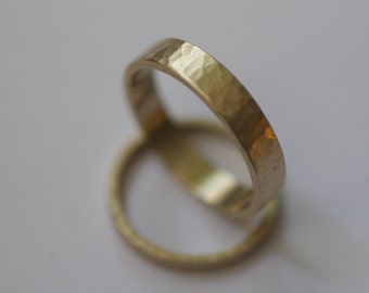 10k yellow gold hammered,  flat band wedding set (2 rings)