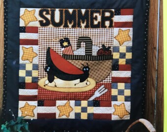 Summer Picnic Quilt Pattern ~ 22" x 22" ~ Quilted Wall Hanging ~ 1/4 Inch Quilt Designs ~ 1994 ~ Vintage Quilt Pattern