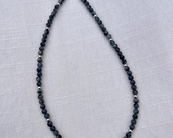 Collana di perline di labradorite