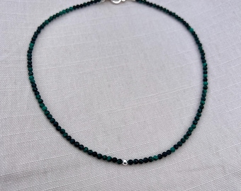 Collana di perline di malachite