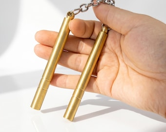 Mini messing nunchaku EDC fidget toy, handgemaakte messing nunchaku sleutelhanger voor in de zak, uniek cadeau voor mannen, robuust stressverlichtend vechtsportspeelgoed