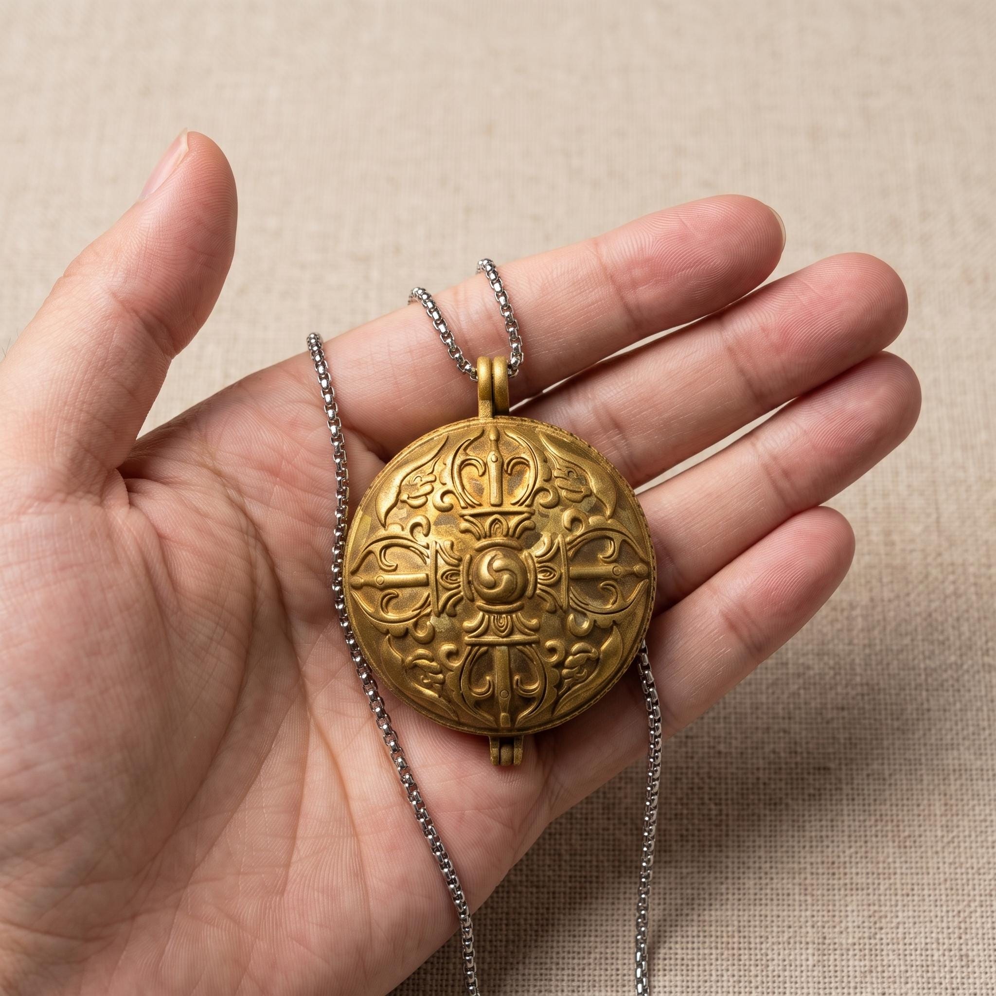 Amulet Case - Etsy