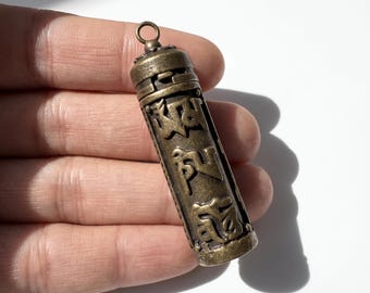 Vintage messing gebedsdoos hanger, Tibetaans Gau amulet, geheim opbergbedeltje, boeddhistische mantra cilinder