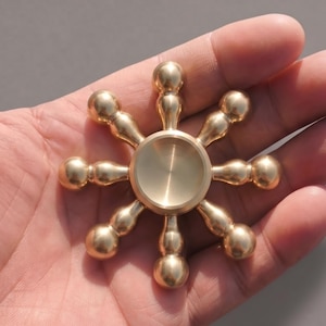 Massiv mässings-fidgetspinner med kalebass, tung skrivbordsleksak, Feng Shui Wu Lou-prydnad